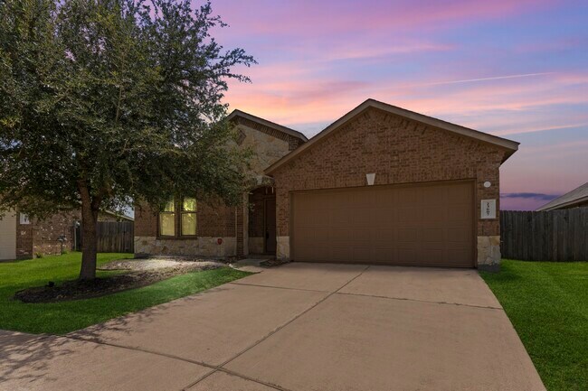 Building Photo - 23607 Legano Dr