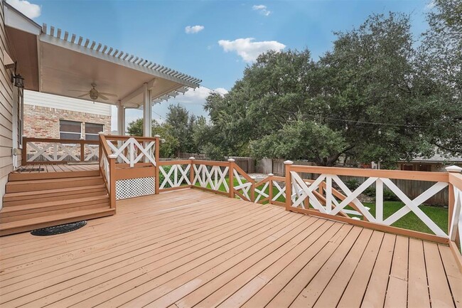 Building Photo - 4212 Pasada Ln