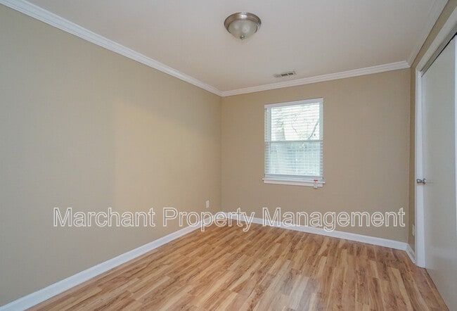 Building Photo - 717 Bennett St