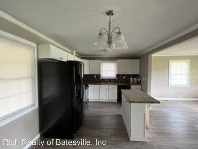 Building Photo - 3 br, 1 bath House - 1765 Punch Lane