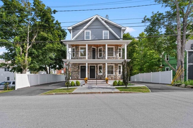 Building Photo - 8 Water St