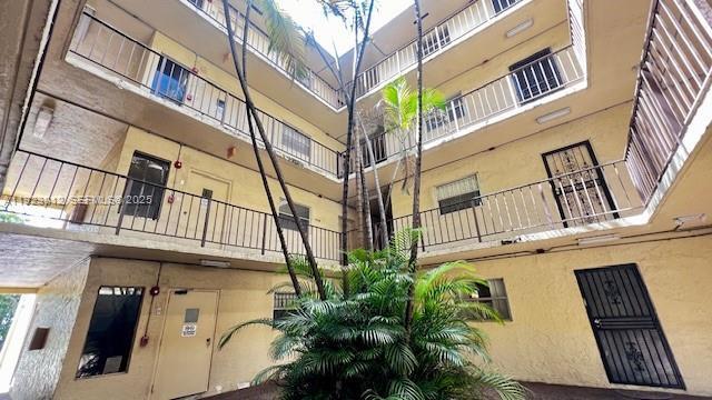 Building Photo - 11905 NE 2nd Ave