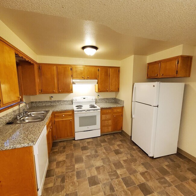 Building Photo - Jefferson Street Duplex