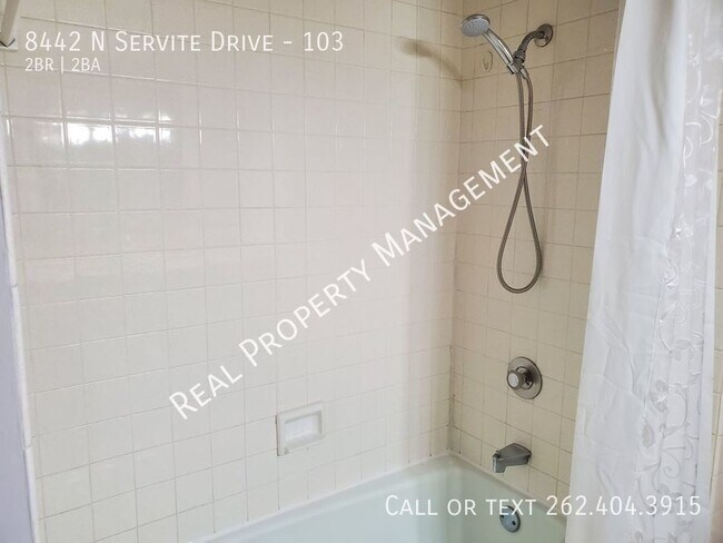 Building Photo - 8442 N Servite Dr