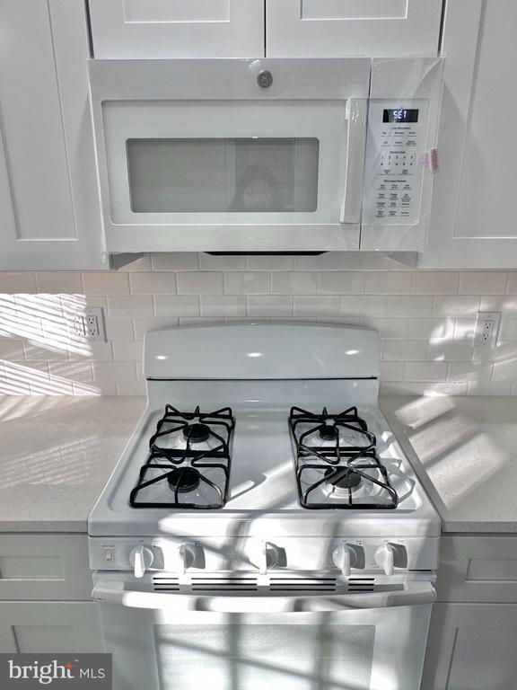 Building Photo - 934 N Fallon St