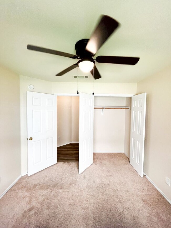 Building Photo - Available Now Beautiful 1 story, 4 bedroom, 2 bath, 2 car garage home with fire place, garage doo...