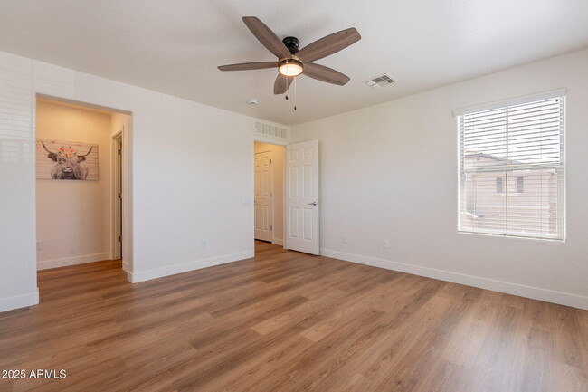 Building Photo - 26638 N Babbling Brook Dr