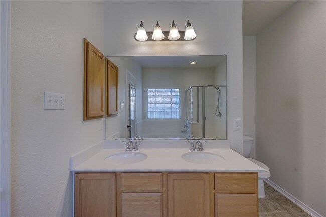 Building Photo - 841 Water Hyacinth Loop