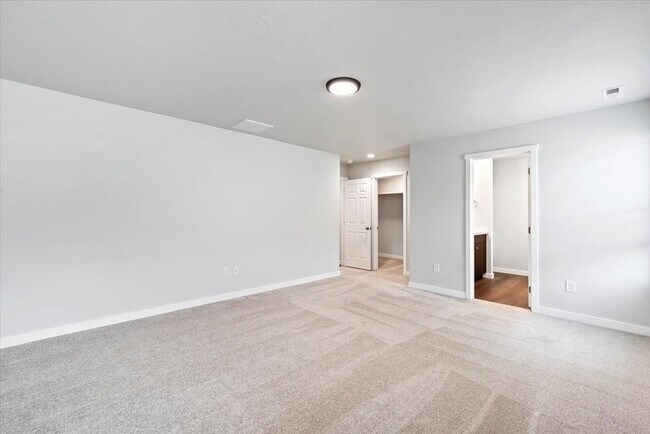 Building Photo - 2869 N Arroyo Vis Wy