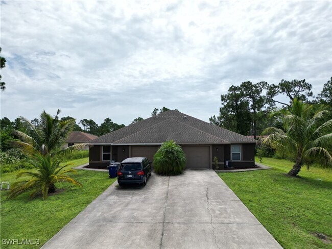 Primary Photo - 739 Eisenhower Blvd