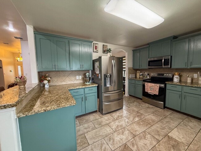 Building Photo - 208 Chisos Oak Dr