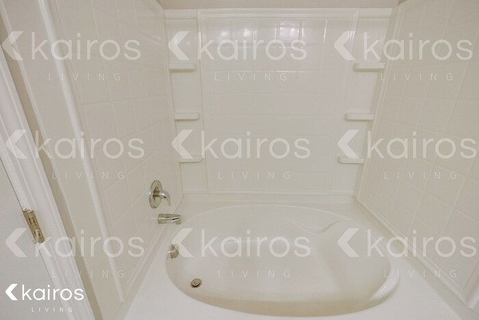 Building Photo - 601 Ferguson Ln