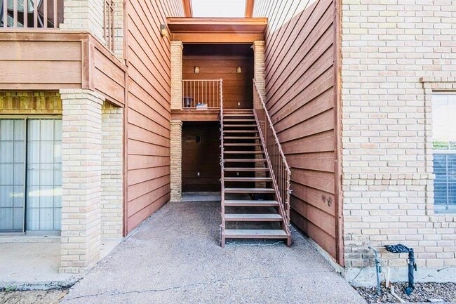 Building Photo - 1752 Tiara Trail