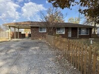 Building Photo - 2416 Margybeth Ave