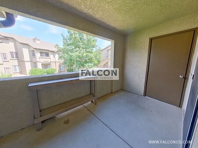 Building Photo - 6925 Ash Creek Heights