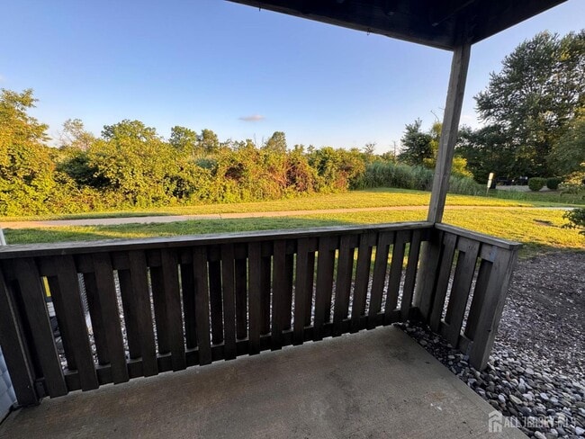 Building Photo - 815 Aspen Dr