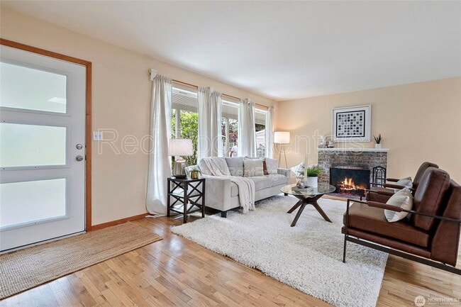 Building Photo - 11807 96th Ave SW