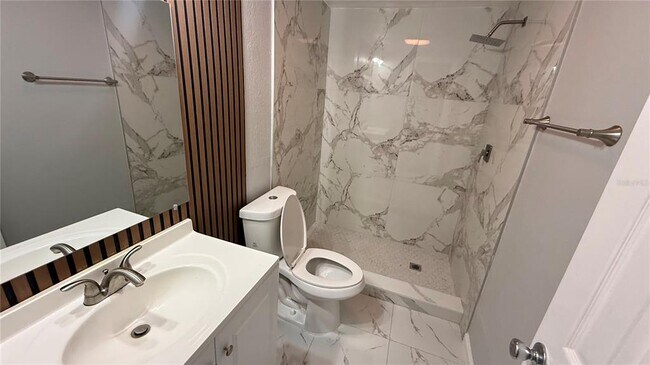 Building Photo - 508 N Finley Ave