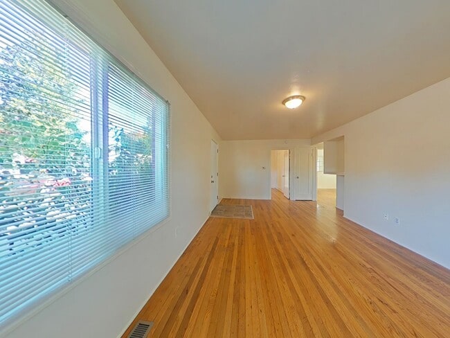 Building Photo - WINTER SPECIAL ~ $920 OFF FIRST MONTH RENT