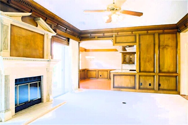 Building Photo - 312 Champions Colony III St