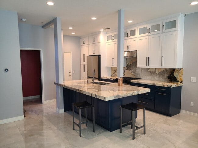 Building Photo - 1408 Ashton Park Ln