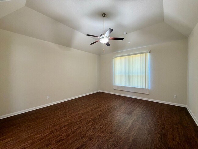 Building Photo - 4BR / 2BA House For Lease in Park Meadows | Midway ISD