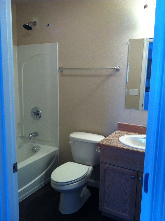 Building Photo - 2355 W Eagles Nest Cir