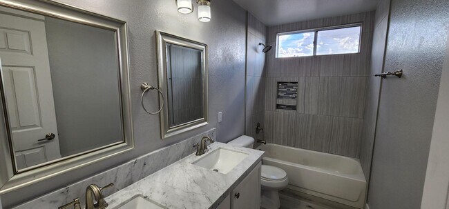 Building Photo - 4816 Magnolia Blossom Ave