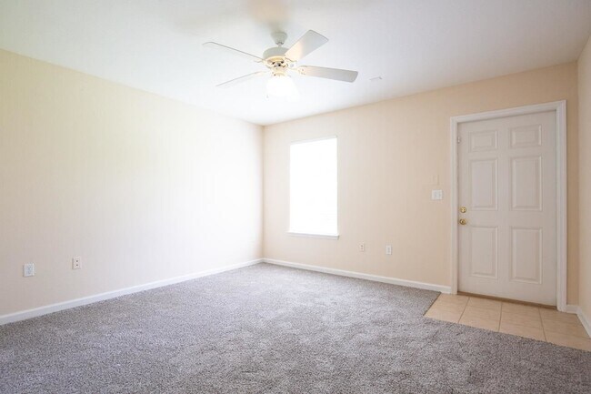 Building Photo - 4434 Gearhart Rd