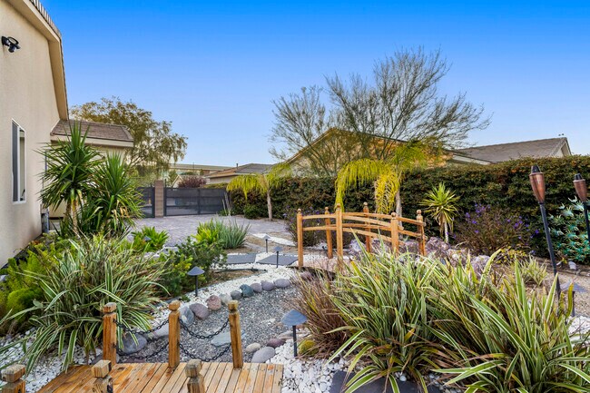 Building Photo - 8396 Sweetwater Creek Way