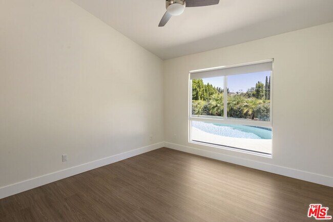 Building Photo - 22427 De Kalb Dr