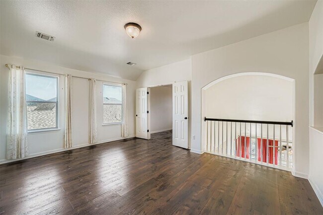 Building Photo - 212 Great Cir Cove