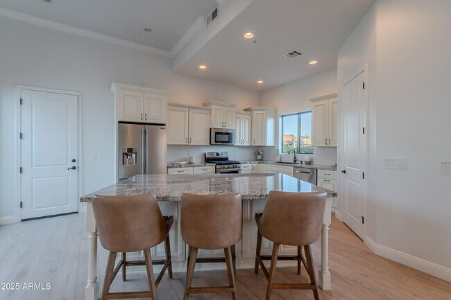 Building Photo - 10532 N 79th St