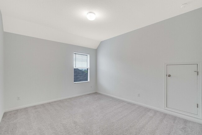 Building Photo - 17629 Shafer Dr