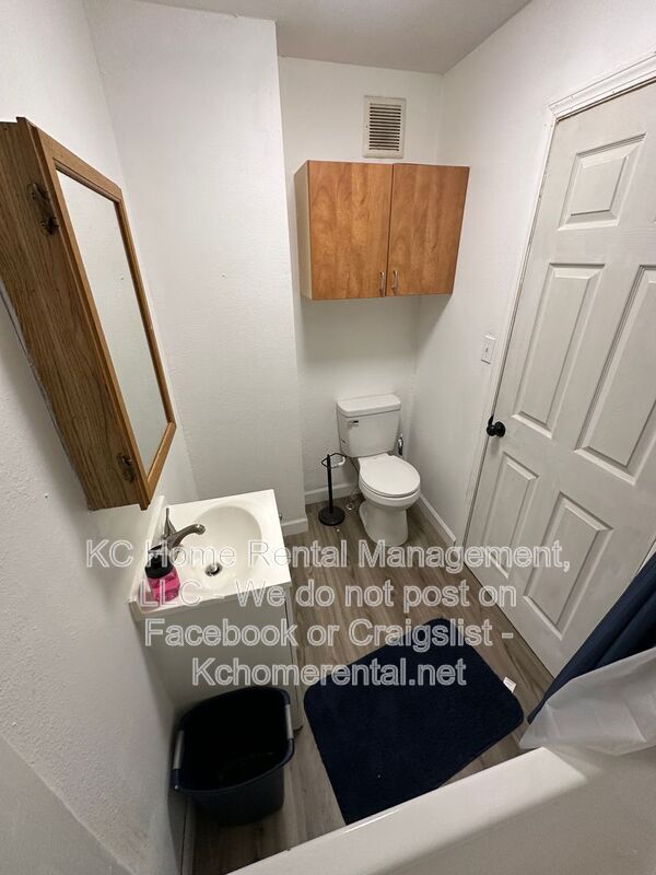 Building Photo - 2917 E 61st St