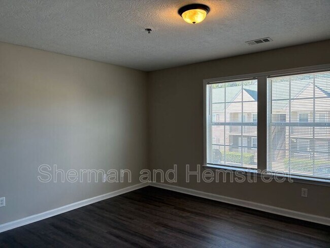 Building Photo - 3600 London Ct SW