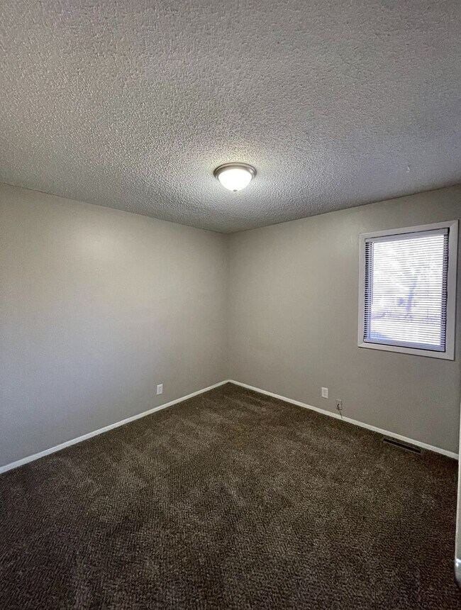 Building Photo - 2525 N Bleckley St