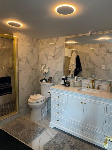 Building Photo - 1 Notch Rd