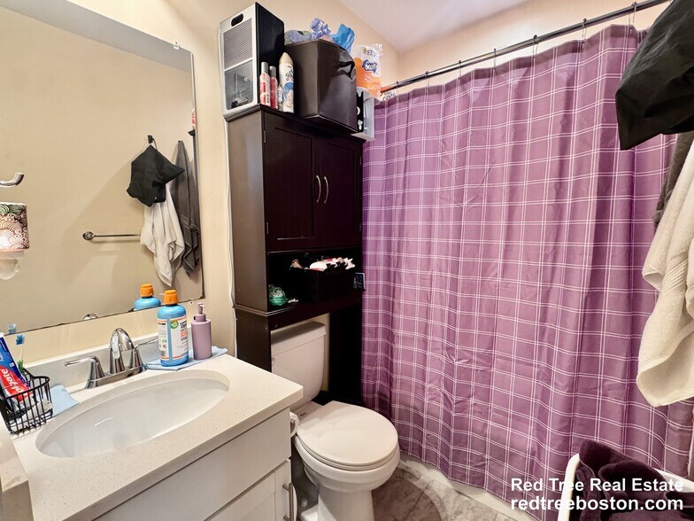 Building Photo - 5 Edwin St