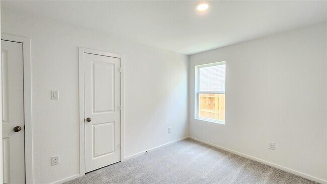 Building Photo - 28759 Texas Plns Dr
