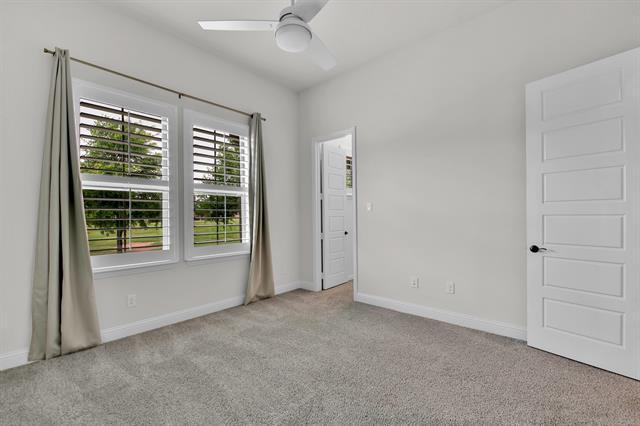 Building Photo - 1844 Quiet Oak Pl
