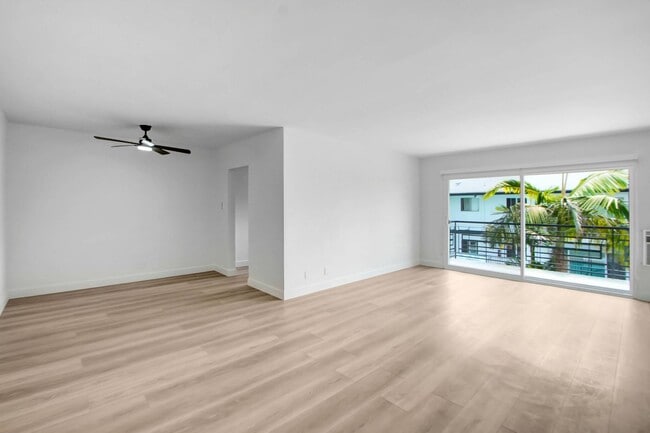 Building Photo - 7941 Selma