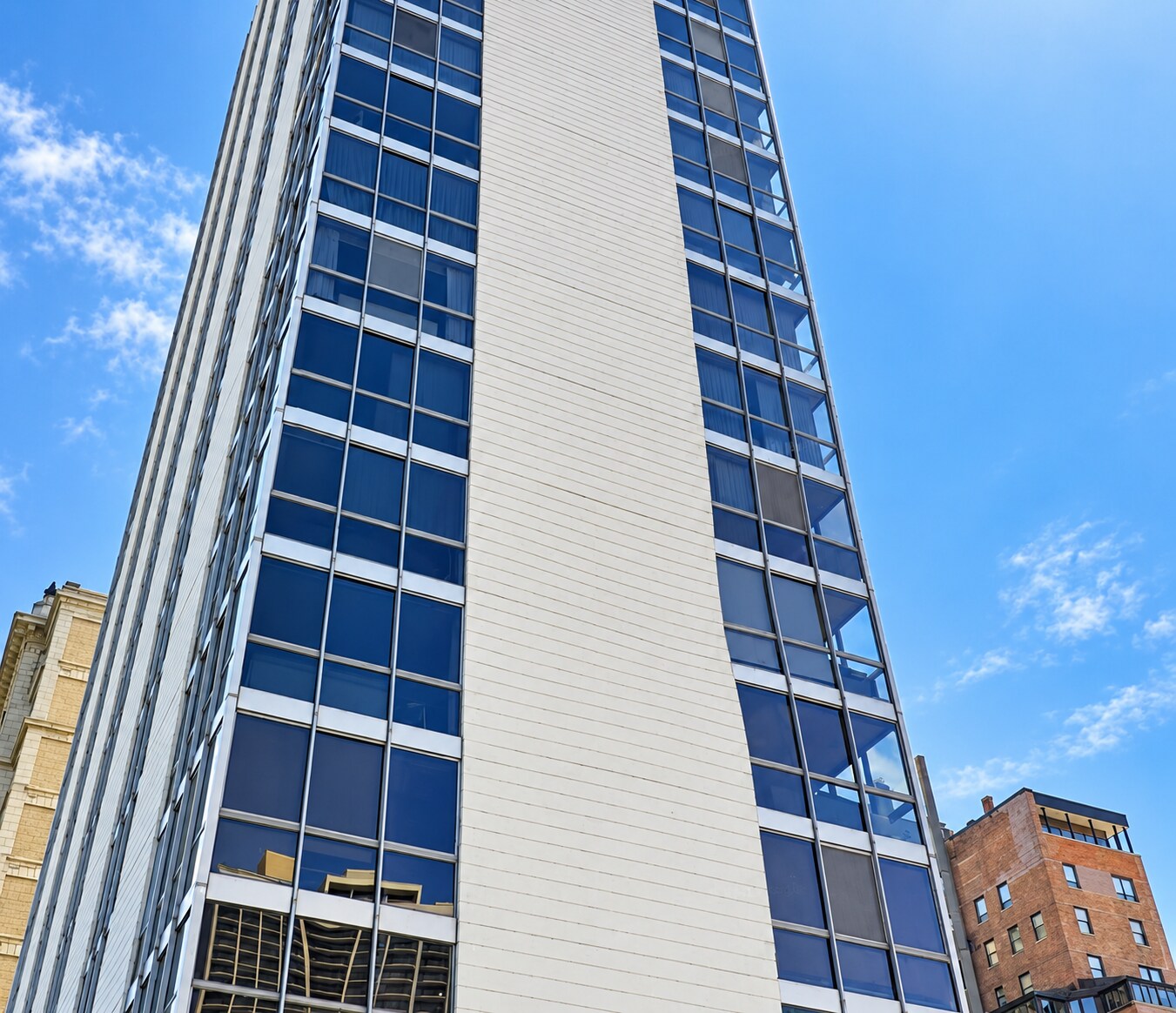 Building Photo - 1555 N Dearborn Pky
