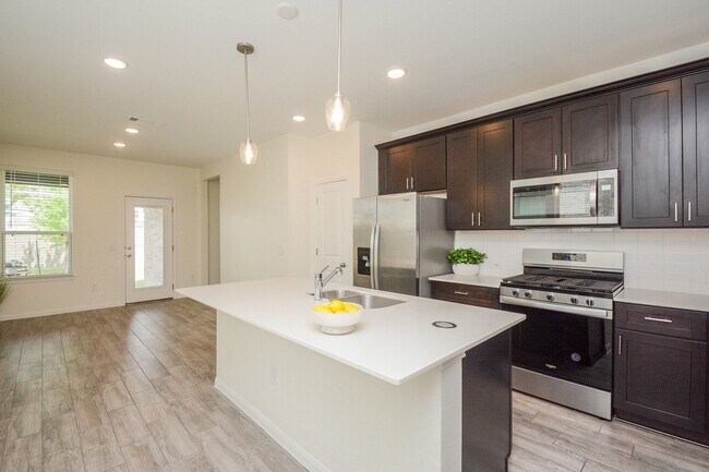 Building Photo - 18134 Sonresa Wy