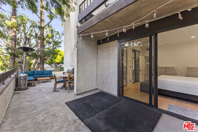 Building Photo - 8110 Manitoba St