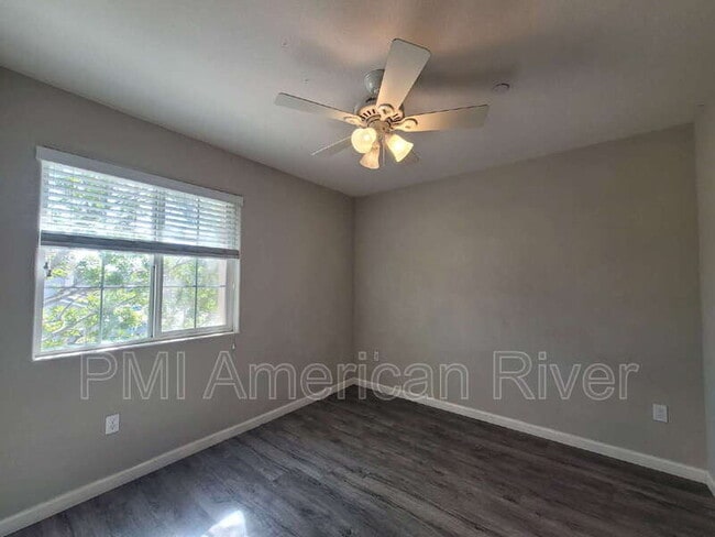 Building Photo - 3238 Chelmer Way