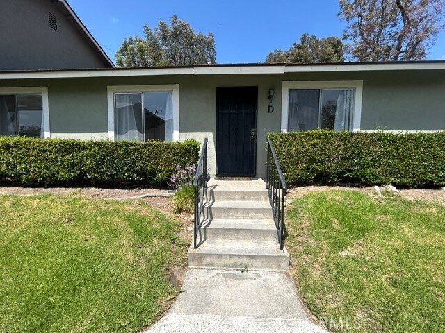 Primary Photo - 1735 N Willow Woods Dr