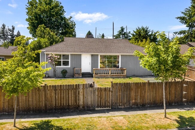 Building Photo - 15577 9th Ave NE