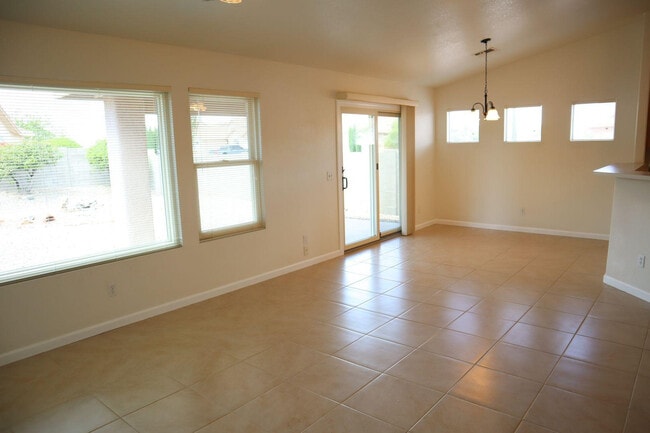 Building Photo - 2630 Lemoor Ct