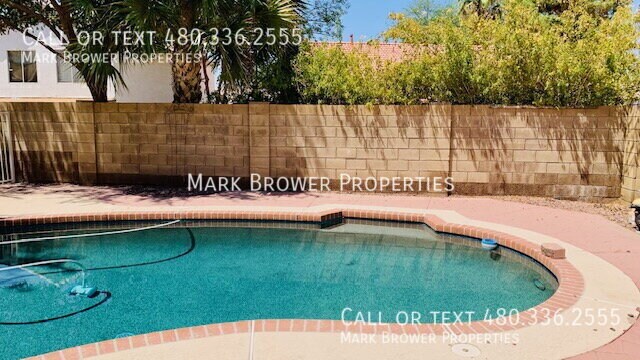 Building Photo - 244 N Cobblestone St